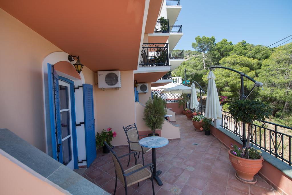Maria Studios Poros Town Eksteriør billede